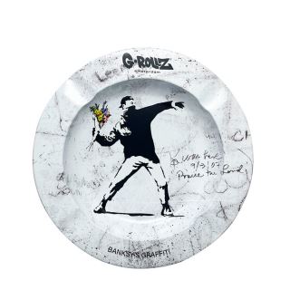31247 - Cenicero Metal Banksy 13.5 cm.